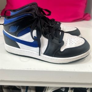 Boys Jordan 1 Mid Black Racer Blue White Size 2.5